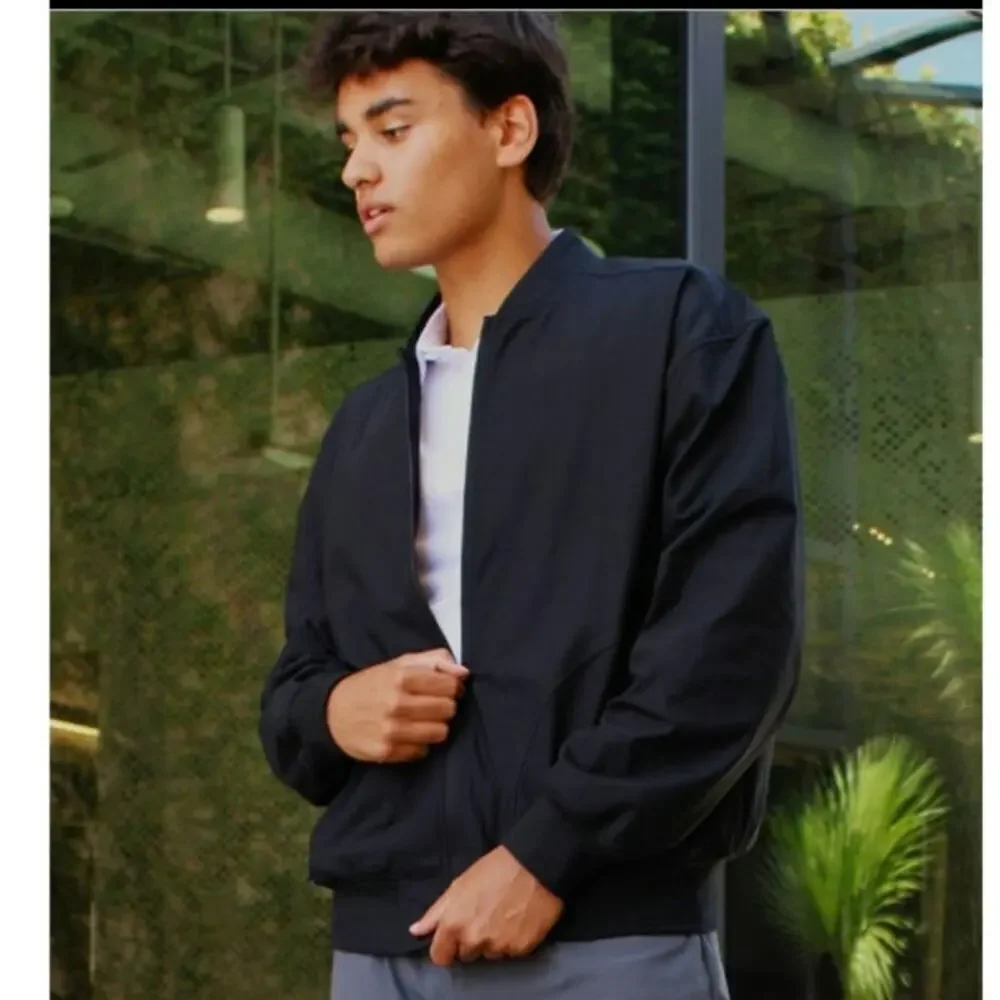 Fabletics Mens The Don Everyday Bomber Size Small Navy Lined Rain Resistant